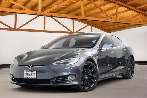 TESLA MODEL S 2018 5YJSA1E27JF268388 image